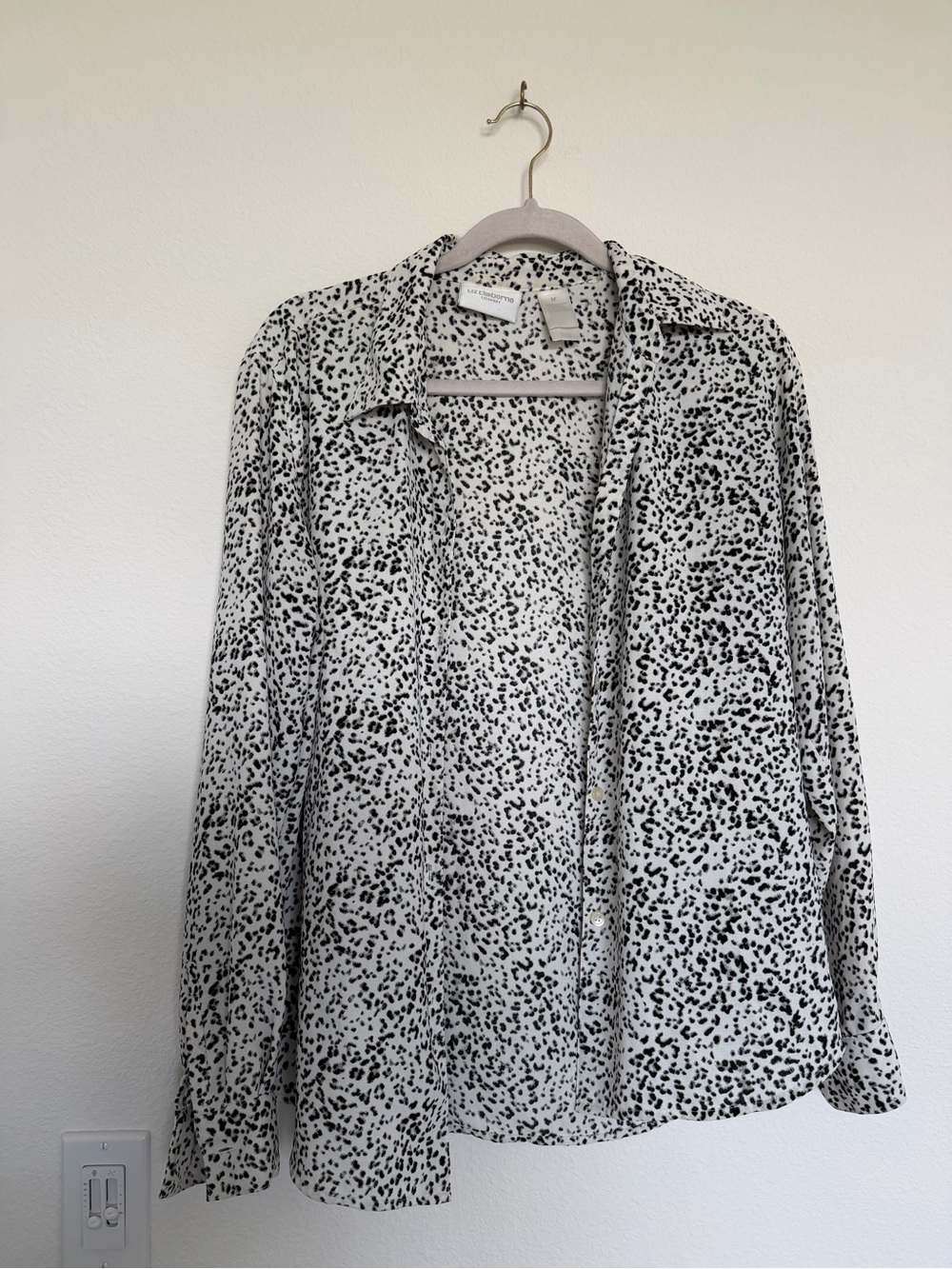 Liz Claiborne Animal Print Button Up Top Size Medium